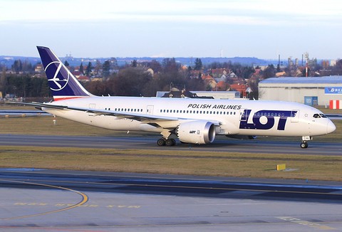 LOT lanuched new route from Warsaw to Stuttgart 