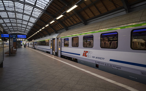 Shorter journeys with PKP Intercity in the spring