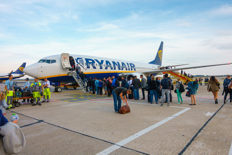 Ryanair przesunął o kilka miesięcy całkowite przejście na cyfrowe karty pokładowe