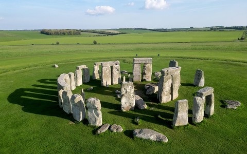 Burial site revealed to be older than Stonehenge