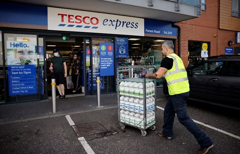 Tesco usuwa swój podstawowy produkt ze wszystkich sklepów w UK