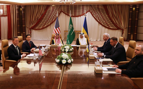 Saudi Arabia: Ukraine has accepted the offer of a 30-day truce. US unblocked aid