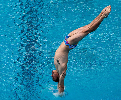 Francuzi najlepsi w rywalizacji drużynowej skoków do wody