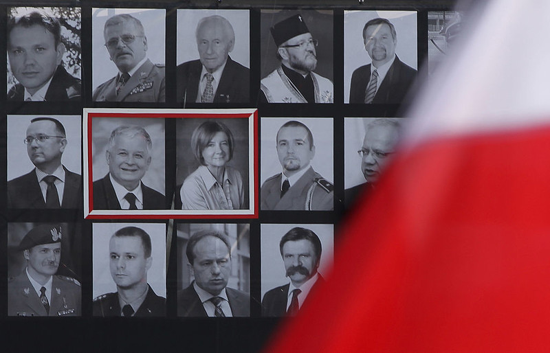 Dzisiaj 15. rocznica katastrofy smoleńskiej. W Warszawie uroczystości na Powązkach i Marsz Pamięci