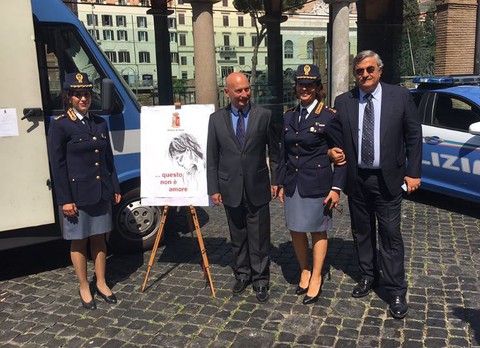 Ambasada RP i włoska policja do Polek, ofiar przemocy: "To nie jest miłość"