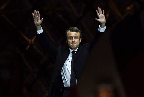 France polls: Macron's party wins clear parliamentary majority