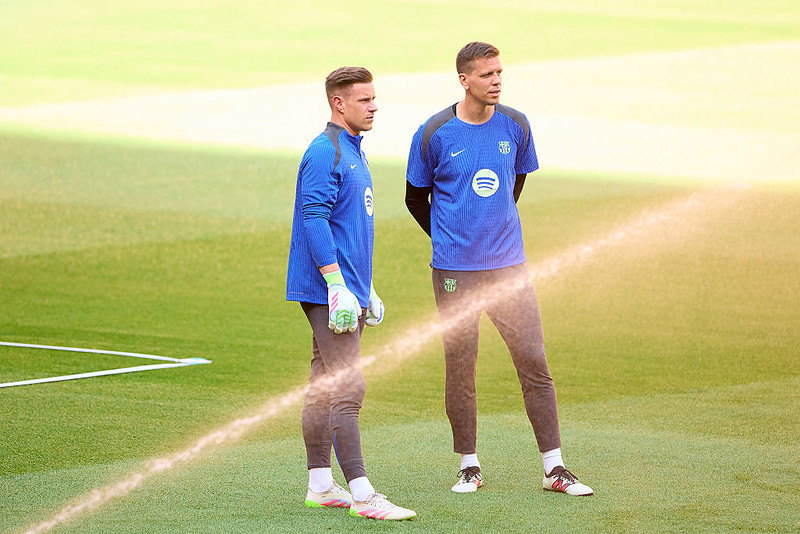 Trener Barcelony: Ter Stegen zagra z Valladolid zamiast Szczęsnego