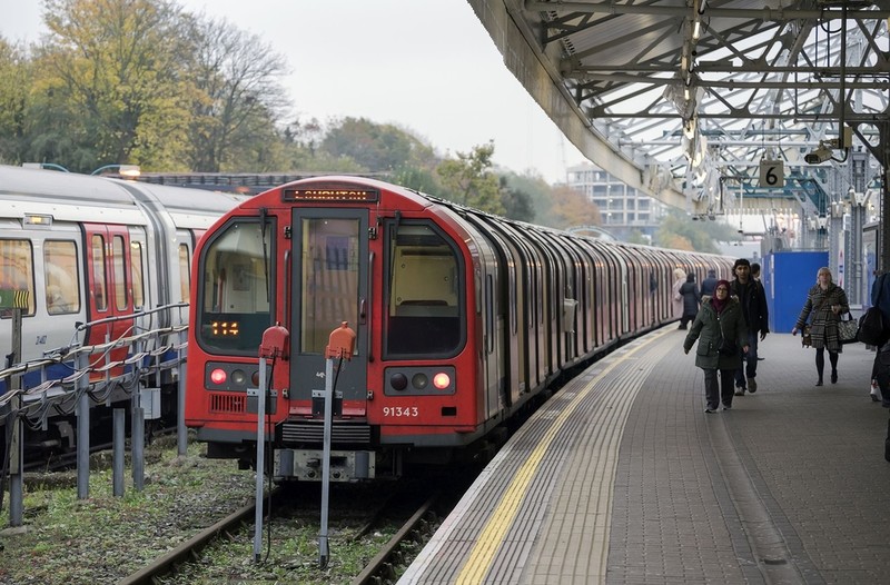 Modernizacja Transport for London: Odnowione pociągi, monitoring i miejsca dla wózków inwalidzkich