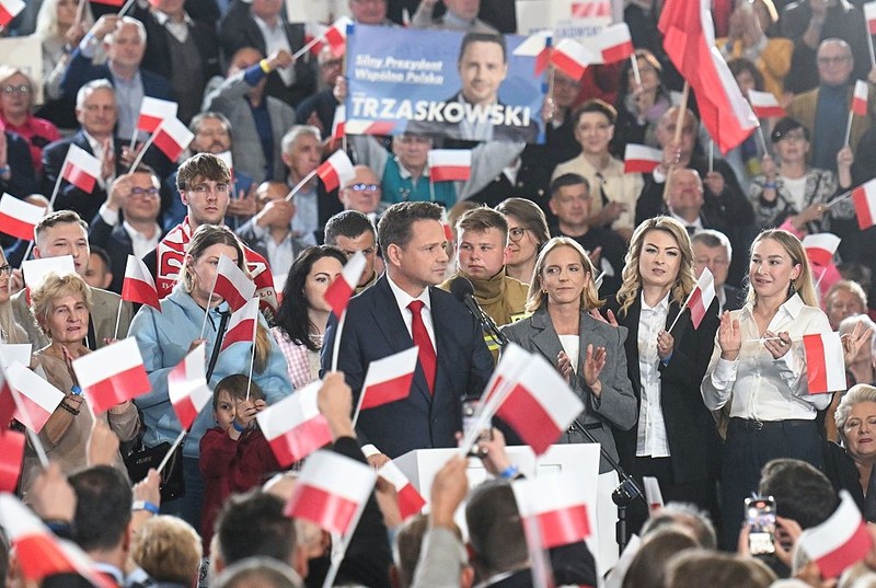 Wybory prezydenckie: Znane są wyniki z 99 proc. komisji. Pierwszą turę wygrywa Trzaskowski