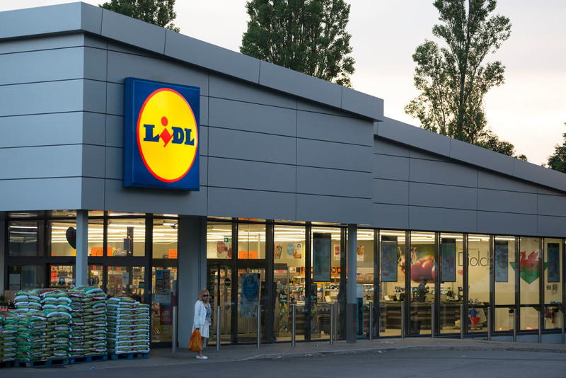 Sieć Lidl oskarżona o dyskryminację ze względu na wiek wobec pracownika bez wykształcenia