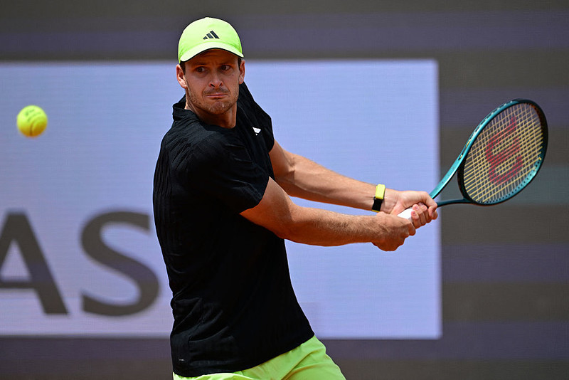 Turniej ATP w Genewie: Hurkacz i Djokovic awansowali do półfinału