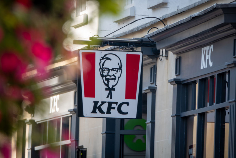 KFC planuje inwestycje w UK i Irlandii, dzięki którym powstaną tysiące miejsc pracy