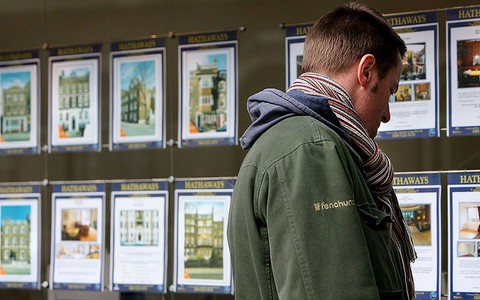 W Londynie sprzedaje się coraz mniej domów