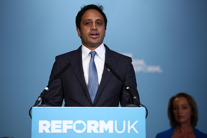 Przewodniczący brytyjskiej partii Reform UK zrezygnował ze stanowiska