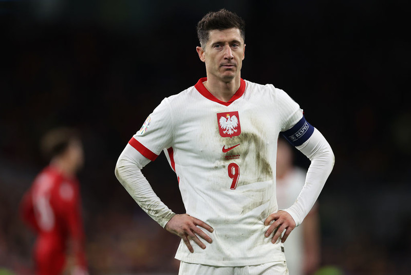Pozbawiony funkcji kapitana Lewandowski rezygnuje z gry w kadrze pod wodzą Probierza