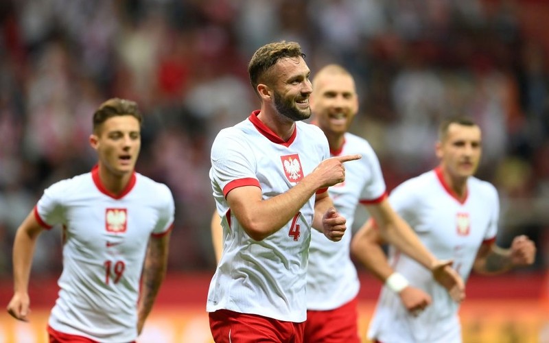 Polska reprezentacja wciąż bez trenera. Są cztery grupy kandydatów na to stanowisko