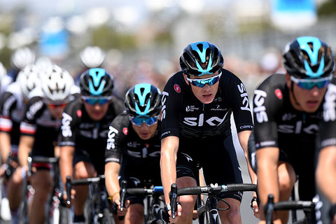 Chris Froome and Team Sky under fire over 'cheating' jersey at Tour de France