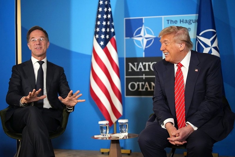 Szczyt NATO: Trump wyraził poparcie dla art. 5. "Jesteśmy z sojusznikami do końca"