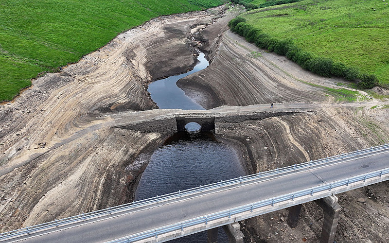 Yorkshire Water ogłasza zakaz używania węży ogrodowych po najsuchszej wiośnie od ponad 100 lat