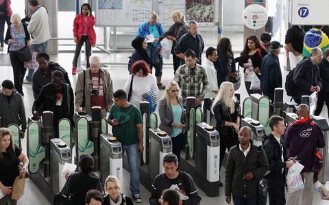 One billion journeys using contactless payment have now been made across London's transport network