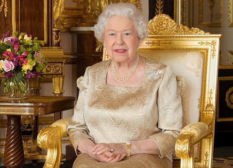The Queen is looking for someone to keep her palaces spick and span