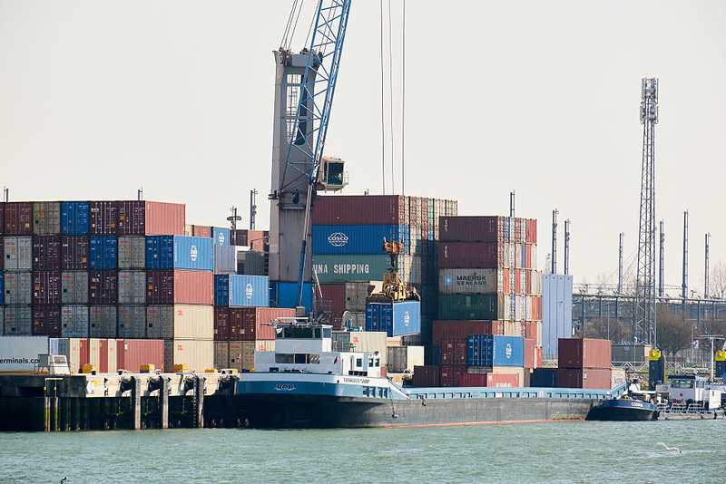 "Financial Times": Największy port Europy szykuje się na potencjalną wojnę z Rosją