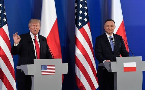 Niemiecka prasa o wystąpieniu Trumpa w Warszawie: Właściwe, niesmaczne, wojownicze