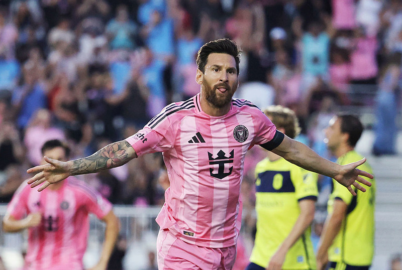 Barcelona zorganizuje mecz z Leo Messim na zmodernizowanym Camp Nou