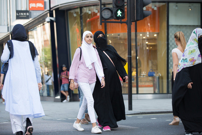 Rośnie dystans wobec islamu. Ponad połowa Brytyjczyków uważa, że nie jest zgodny z ich wartościami