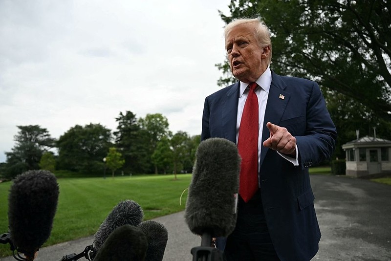 Po prowokacyjnych słowach z Kremla Trump rozmieszcza atomowe okręty u bram Rosji