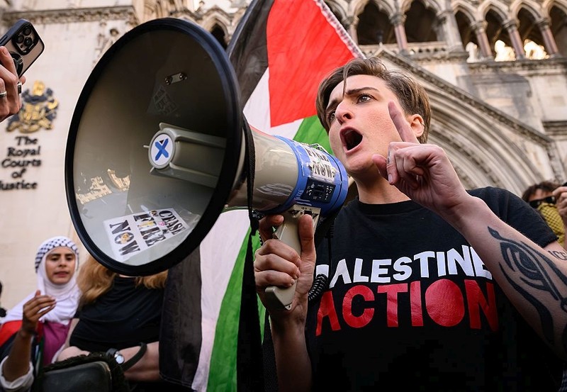 Starmer: Organizacja Palestine Action wzięła na cel firmy należące do Żydów