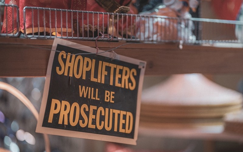 Shoplifters will face consequences, says minister