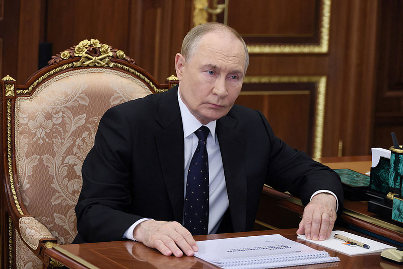 Putin ma trzy do pięciu lat "okienka" do ataku na Europę