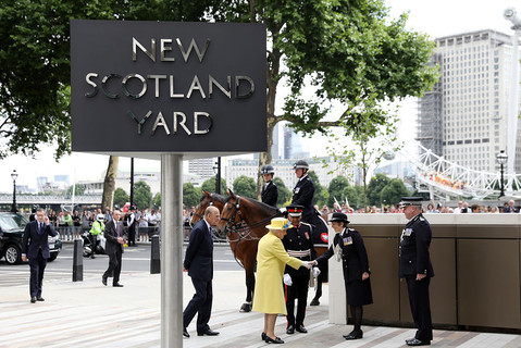 The Queen on tour of Scotland Yard's new HQ