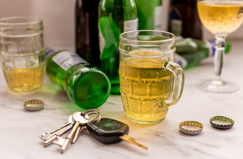 UK: Rząd rozważa wprowadzenie nowego limitu alkoholu we krwi dla kierowców