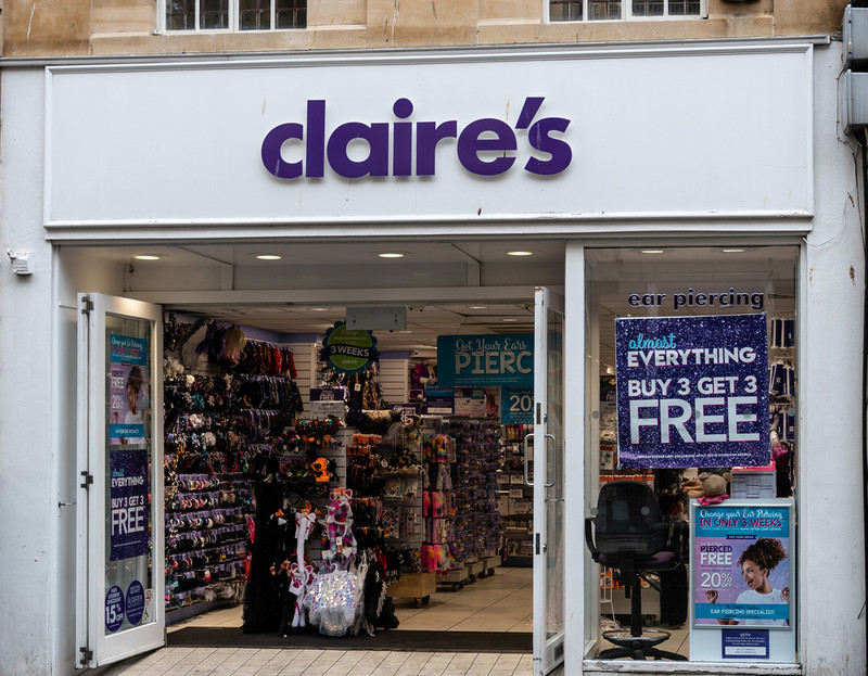 Claire's falls into administration with more than 2,000 jobs at risk