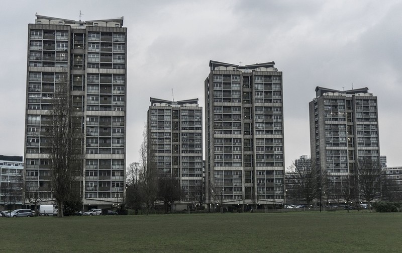 Londyn: Coraz więcej komunalnych nieruchomości jest odbieranych w związku z nielegalnym podnajmem