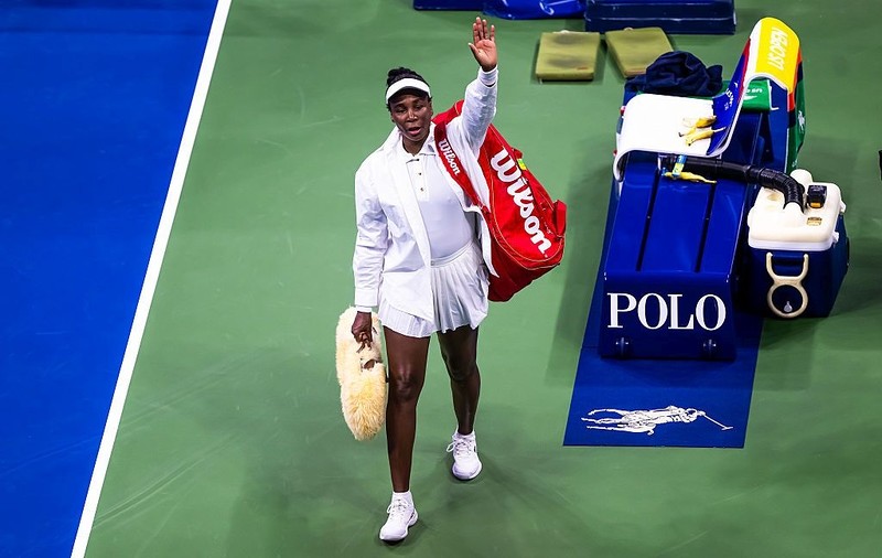 US Open: Williams eliminated, Alcaraz triumphs confidently