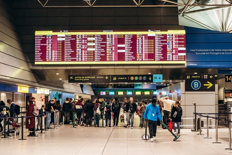 Portugal: Airport ground staff begin 76-day strike