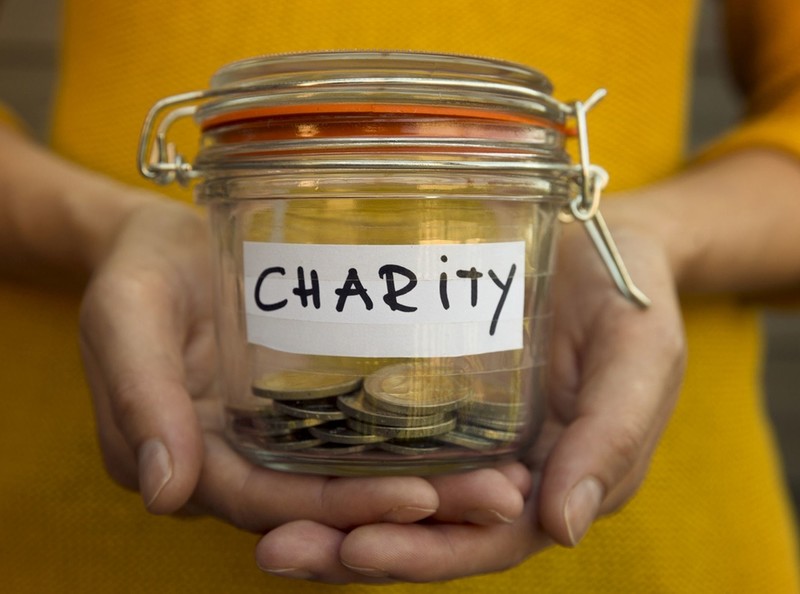 Raport: 75% brytyjskich firm nie zrobiło nic, aby wesprzeć organizacje charytatywne w zeszłym roku