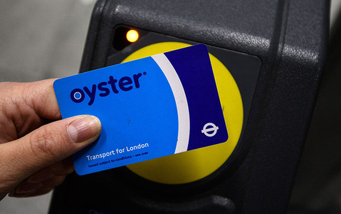 Commuters will be able to top up Oyster cards using smartphones