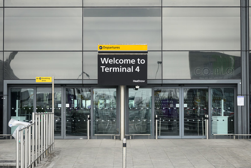 Kilkugodzinna ewakuacja pasażerów na lotnisku Heathrow w Londynie
