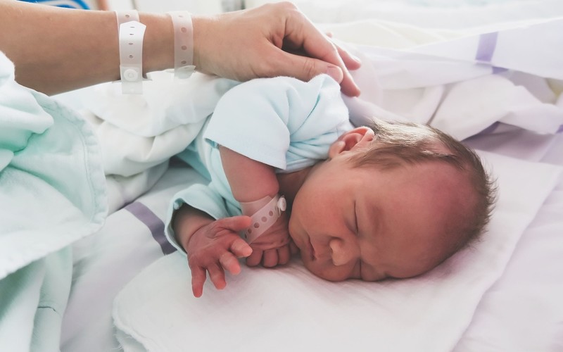 Ponad połowa porodów w Wielkiej Brytanii wymaga obecnie interwencji medycznej