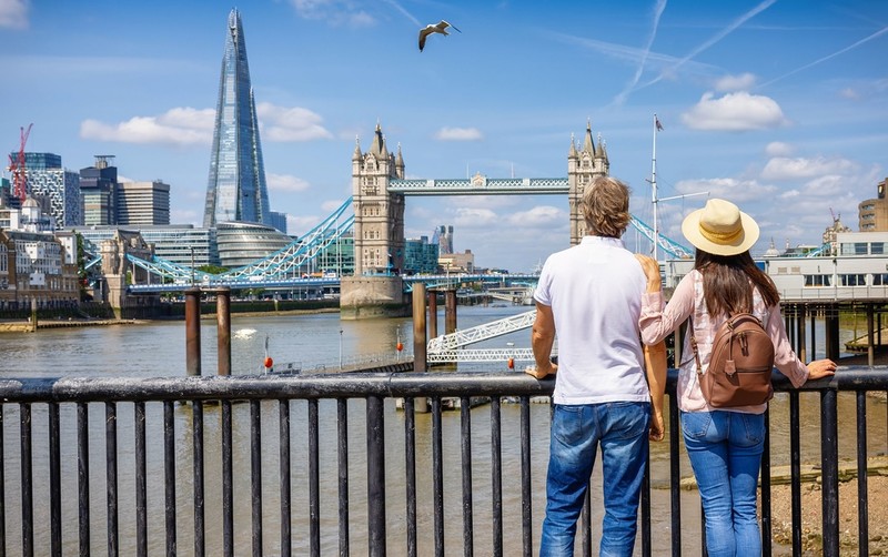 Londyn traci miliardy funtów, bo turyści wolą wydać pieniądze w innych europejskich miastach