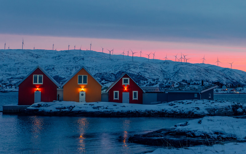 Norwegia: Na północy kraju zaczyna brakować prądu. Rząd rozważa zakaz kopalni kryptowalut