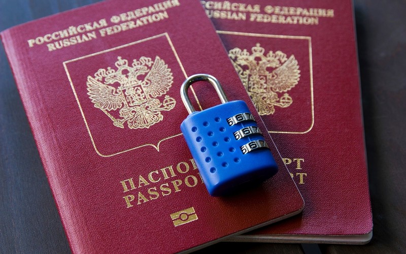 "Financial Times: Kraje UE ograniczą podróże rosyjskich dyplomatów