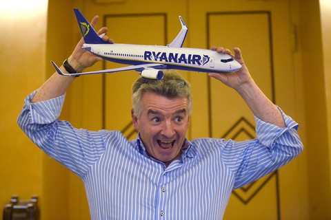 Ujawniono zarobki szefa Ryanaira. Zarabia 8,9 tys. euro dziennie