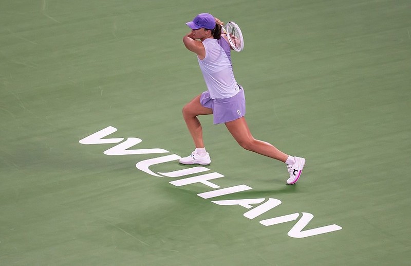 Turniej WTA w Wuhan: Awans Świątek do ćwierćfinału