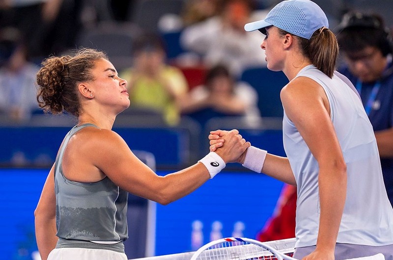 WTA tournament in Wuhan: Świątek loses to Paolini for the first time