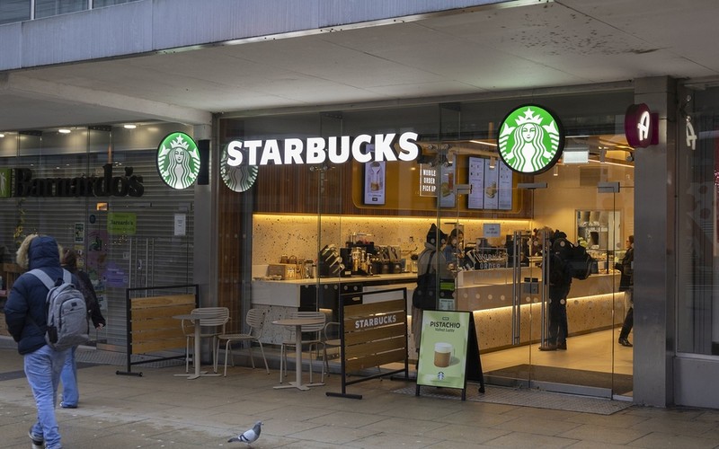 Starbucks i British Gas wśród firm ukaranych grzywną za niepłacenie płacy minimalnej